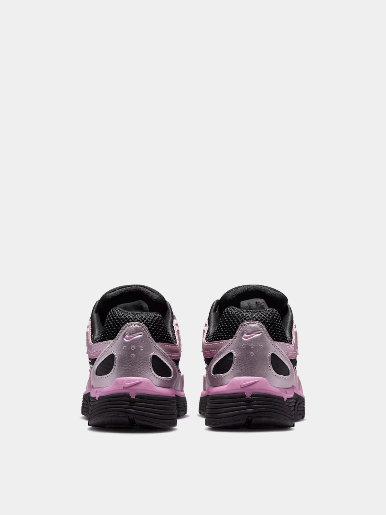 Кроссовки NIKE W NIKE P-6000 модель IM9013-002 Фото