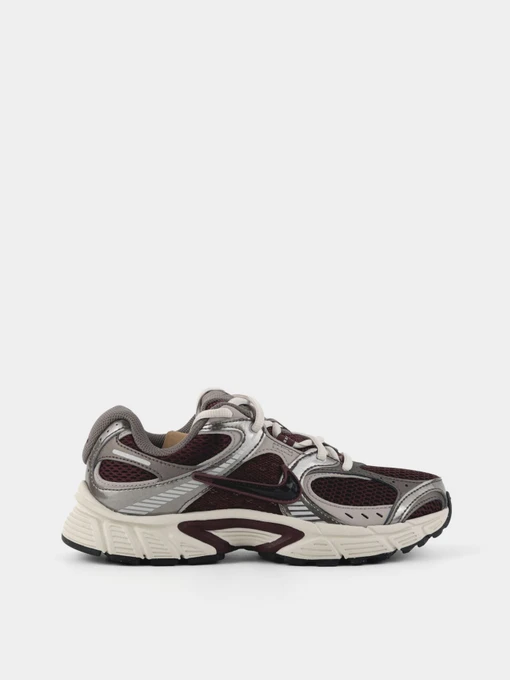Кросівки NIKE V5 RNR модель HQ7901-602 Фото