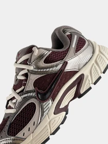Кроссовки NIKE V5 RNR модель HQ7901-602 Фото