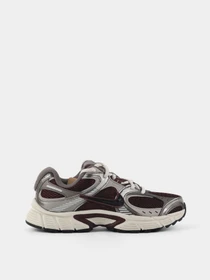 Кросівки NIKE V5 RNR модель HQ7901-602 Фото