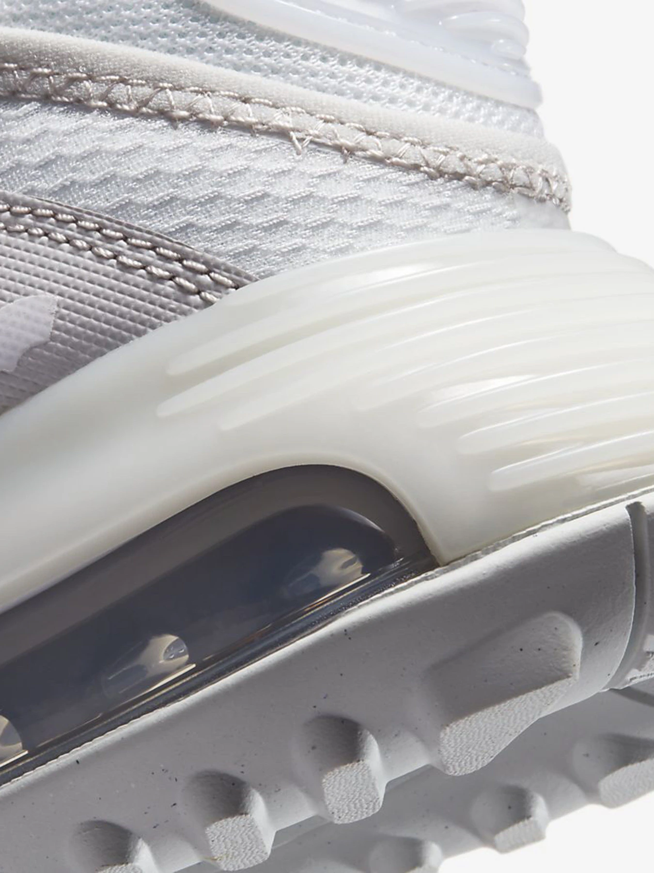Кроссовки NIKE Air Max 2090 модель CJ4066-005 Фото