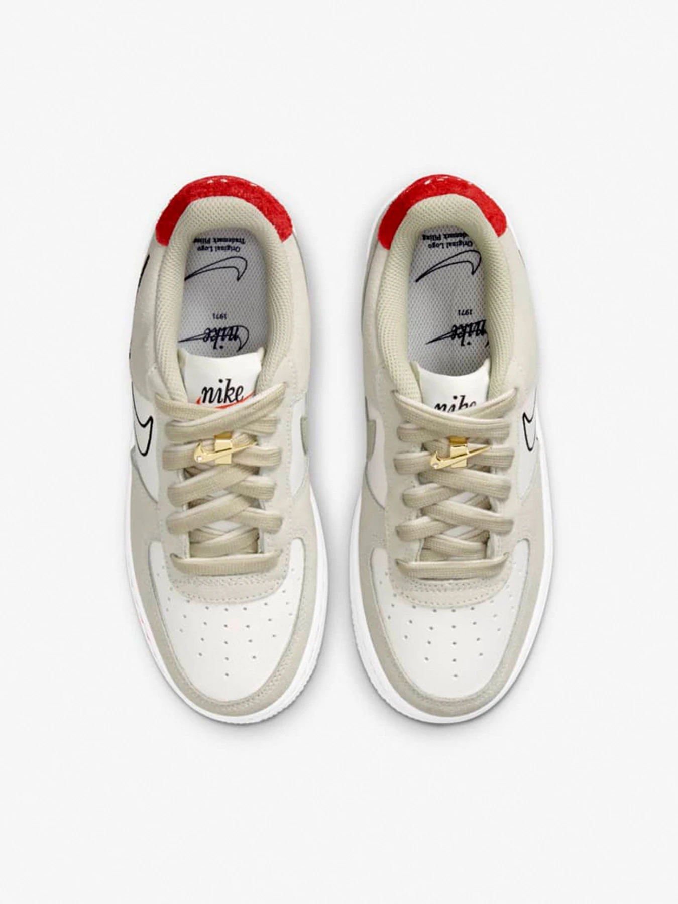 Кеды NIKE Air Force 1 LV8 S50 модель DB1561-100 Кеды NIKE Air Force 1 LV8 S50 модель DB1561-100 Фото