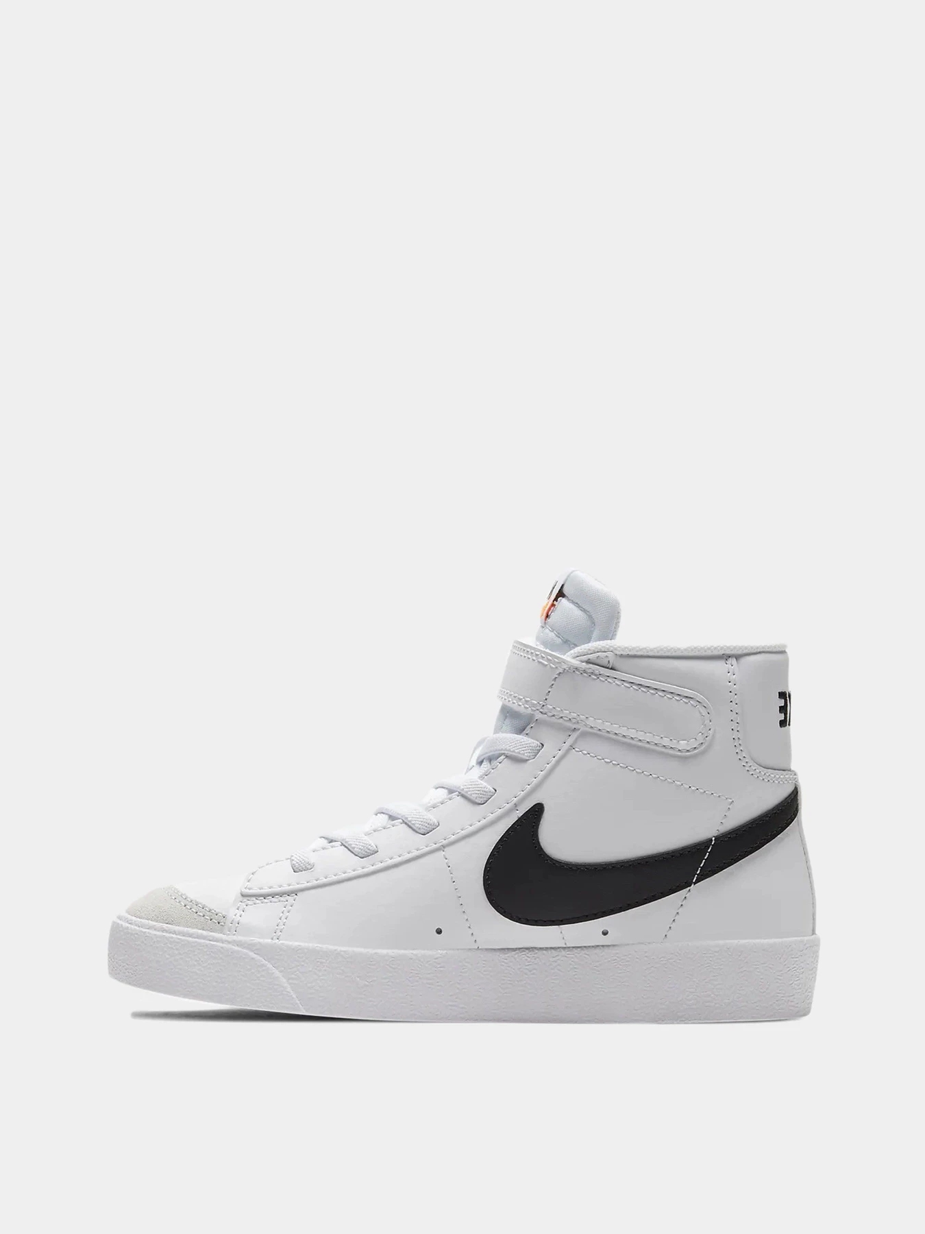 Кеды NIKE BLAZER MID '77 модель DA4087-100 Кеды NIKE BLAZER MID '77 модель DA4087-100 Фото