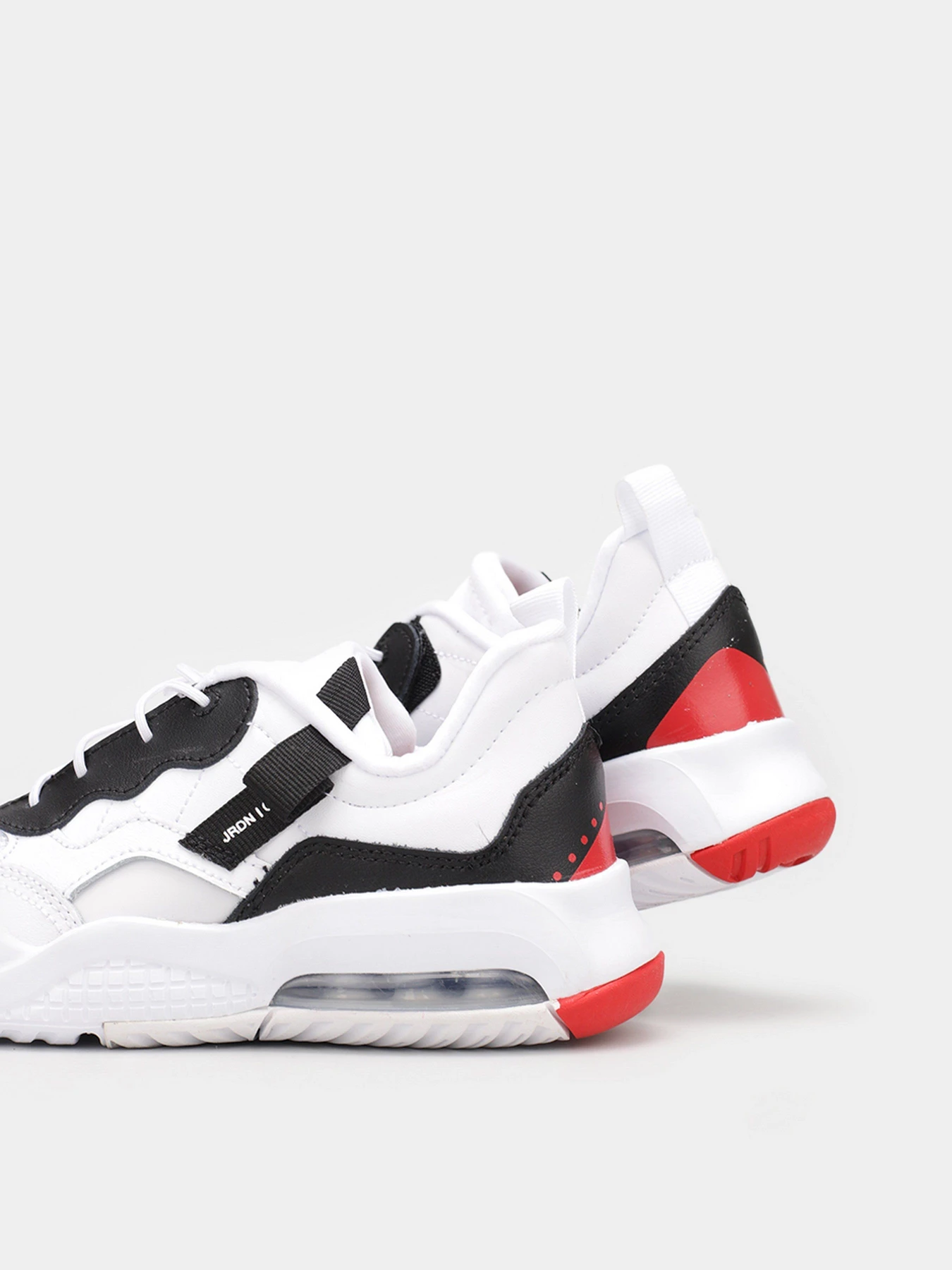 Кроссовки NIKE JORDAN MA2 модель CW6595-106 Кроссовки NIKE JORDAN MA2 модель CW6595-106 Фото