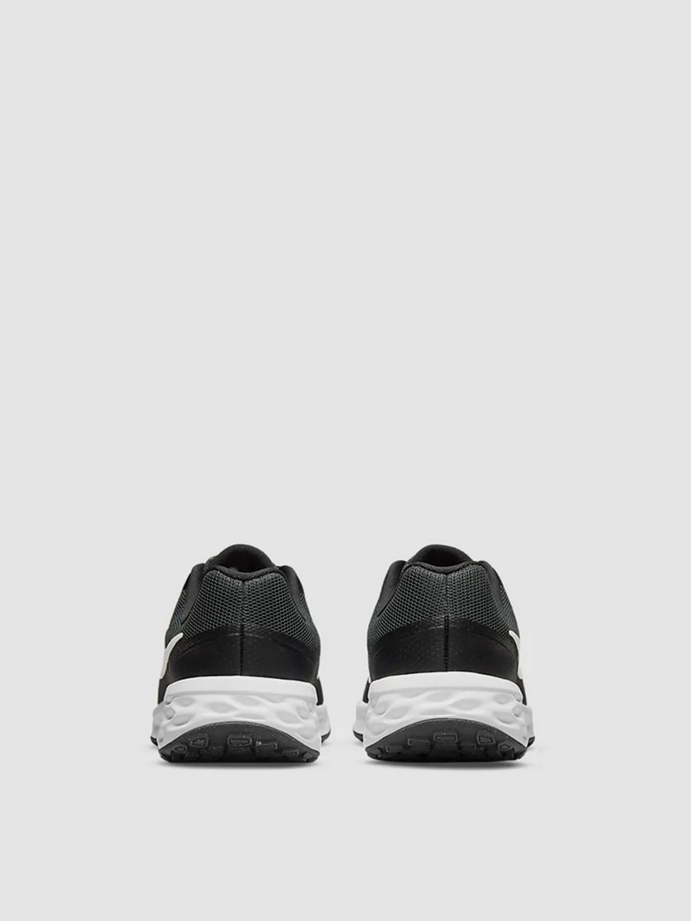 Кросівки NIKE Revolution 6 модель DD1096-003 Фото