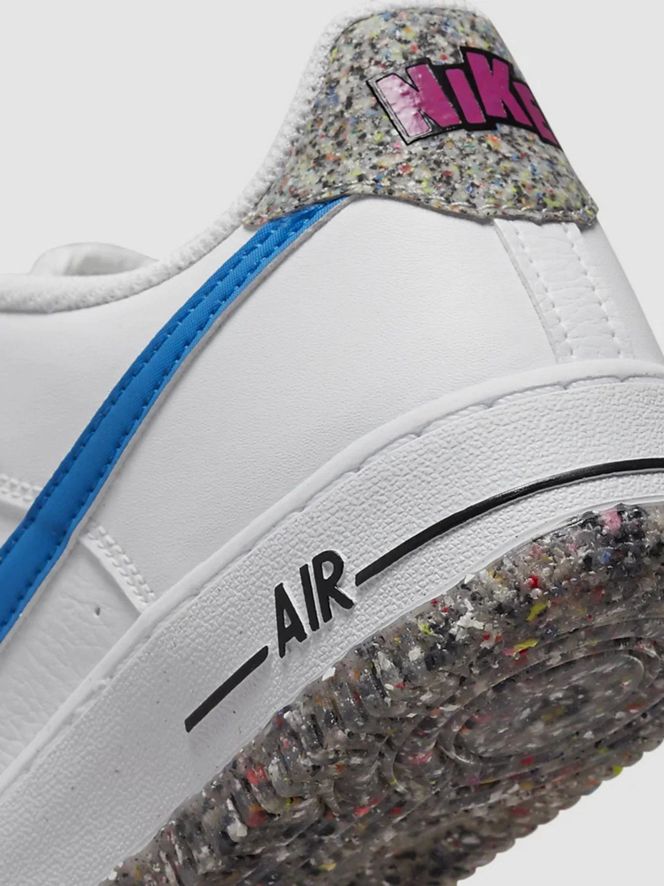 Кеди NIKE Air Force 1 LV8 модель DR3098-100 Кеди NIKE Air Force 1 LV8 модель DR3098-100 Фото