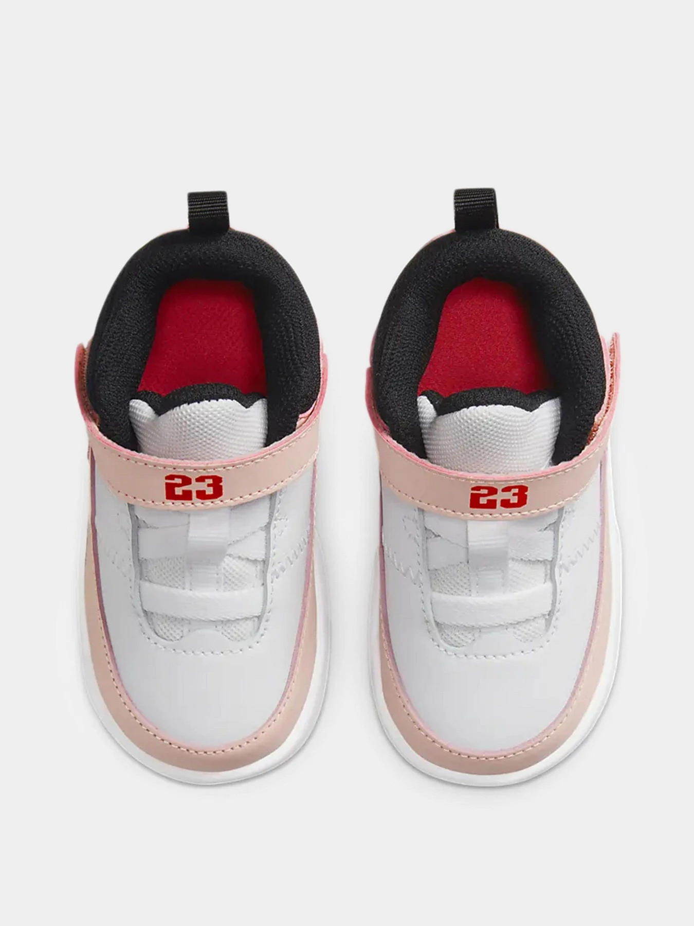Кроссовки NIKE Jordan Max Aura 3 модель DA8023-102 Кроссовки NIKE Jordan Max Aura 3 модель DA8023-102 Фото