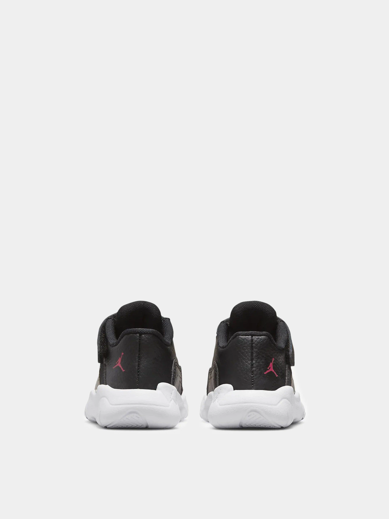 Кроссовки NIKE Jordan 11 CMFT Low модель CZ0906-005 Кроссовки NIKE Jordan 11 CMFT Low модель CZ0906-005 Фото