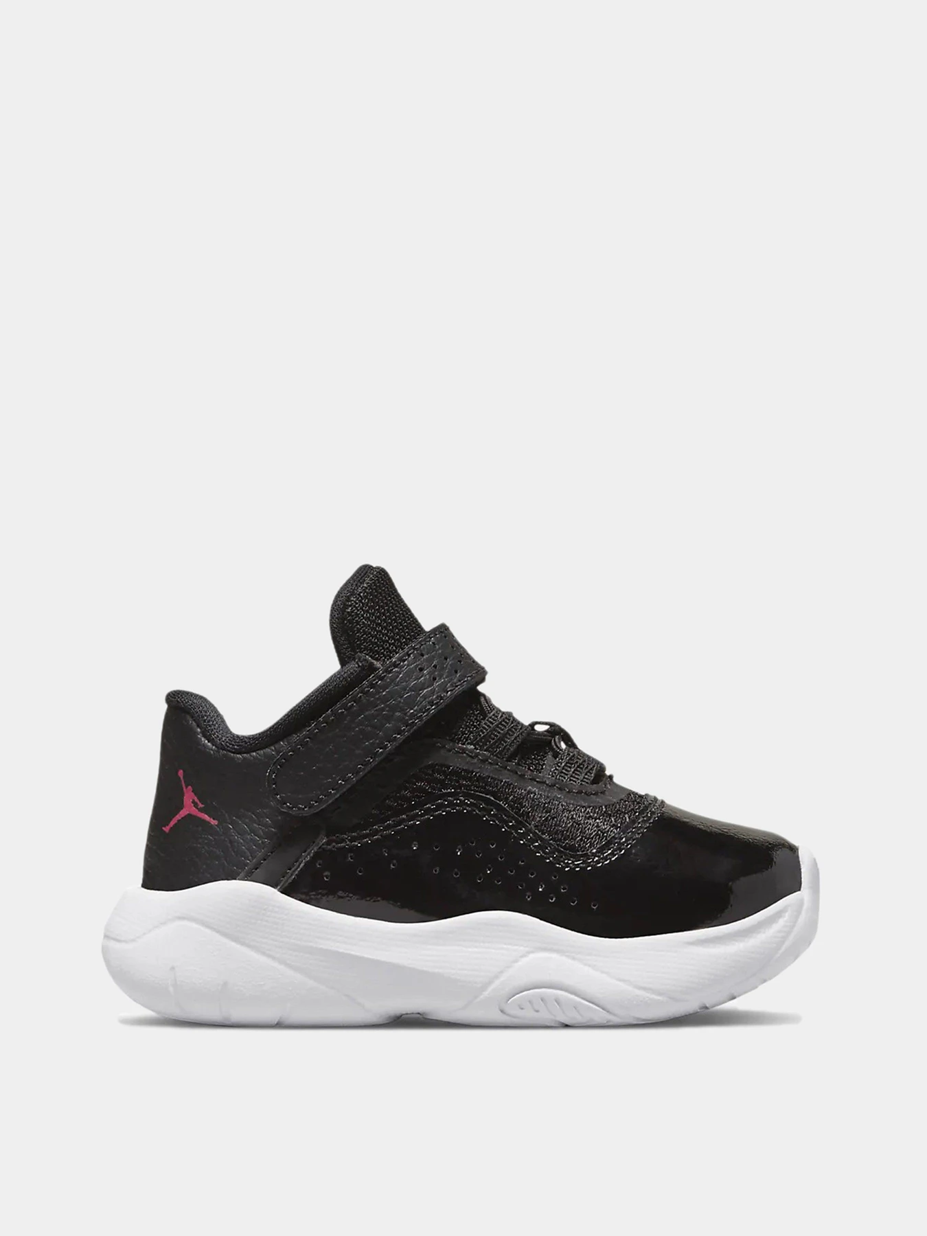 Кроссовки NIKE Jordan 11 CMFT Low модель CZ0906-005 Кроссовки NIKE Jordan 11 CMFT Low модель CZ0906-005 Фото