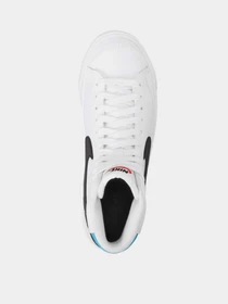 Кеды NIKE Blazer Mid 77 модель DA4086-108 Фото