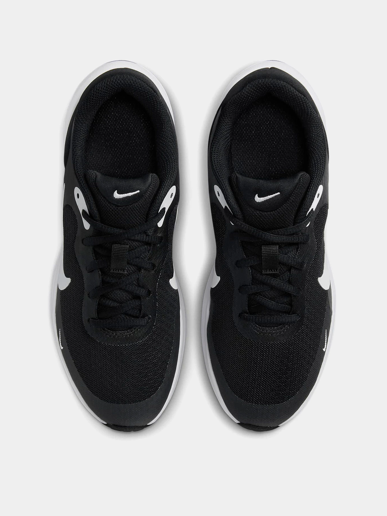 Кросівки NIKE REVOLUTION 7 модель FB7689-003 Фото
