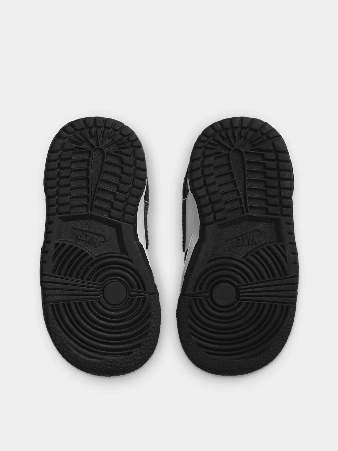 Кеди NIKE DUNK LOW модель CW1589-100 Кеди NIKE DUNK LOW модель CW1589-100 Фото