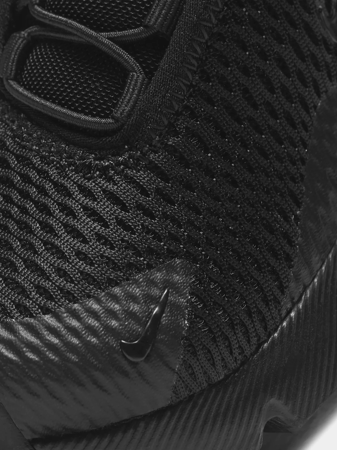 Кроссовки NIKE AIR MAX 270 модель DD1646-001 Фото