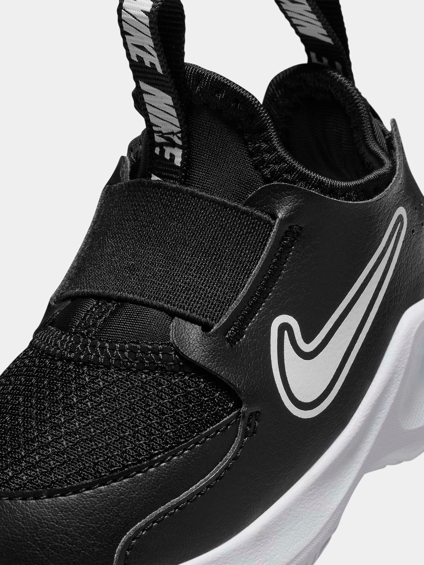 Кросівки NIKE FLEX RUNNER 3 модель FN1478-005 Фото