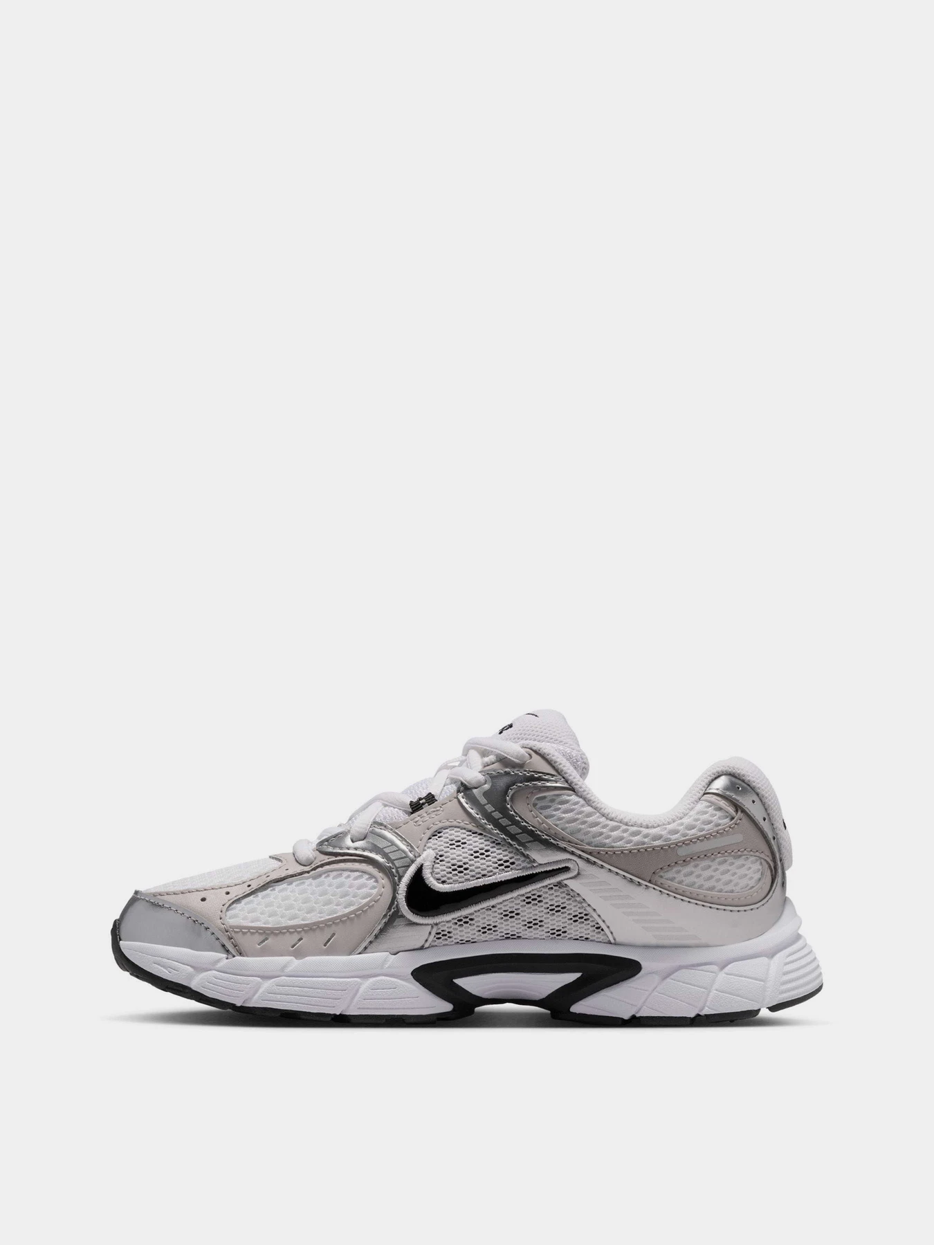 Кросівки NIKE V5 RNR модель HQ6411-100 Кросівки NIKE V5 RNR модель HQ6411-100 Фото