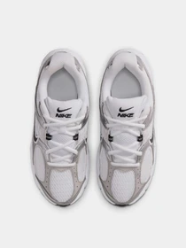 Кросівки NIKE V5 RNR модель HQ6411-100 Фото