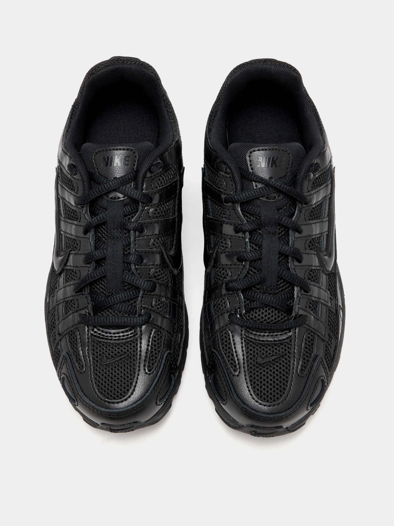 Кросівки NIKE P-6000 модель HV5064-012 Фото