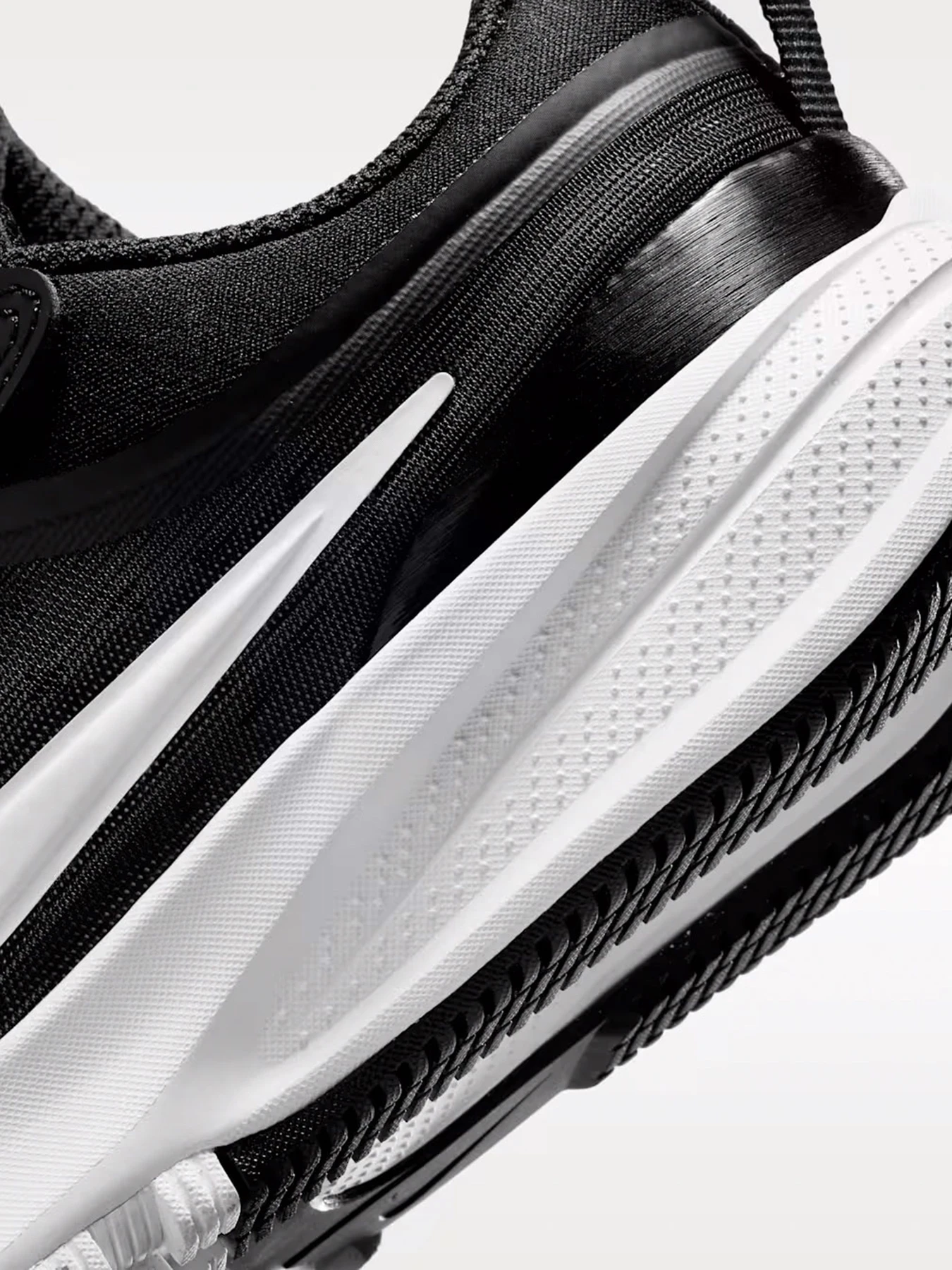 Кроссовки NIKE STAR RUNNER 5 модель HF7005-002 Кроссовки NIKE STAR RUNNER 5 модель HF7005-002 Фото
