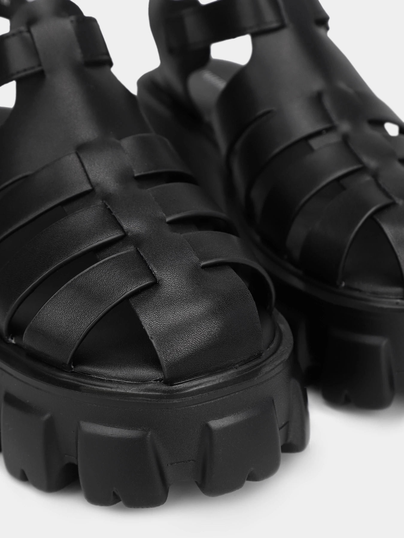 Сандалии CHER '17 INTERTOP модель 811-8990/101 Сандалии CHER '17 INTERTOP модель 811-8990/101 Фото