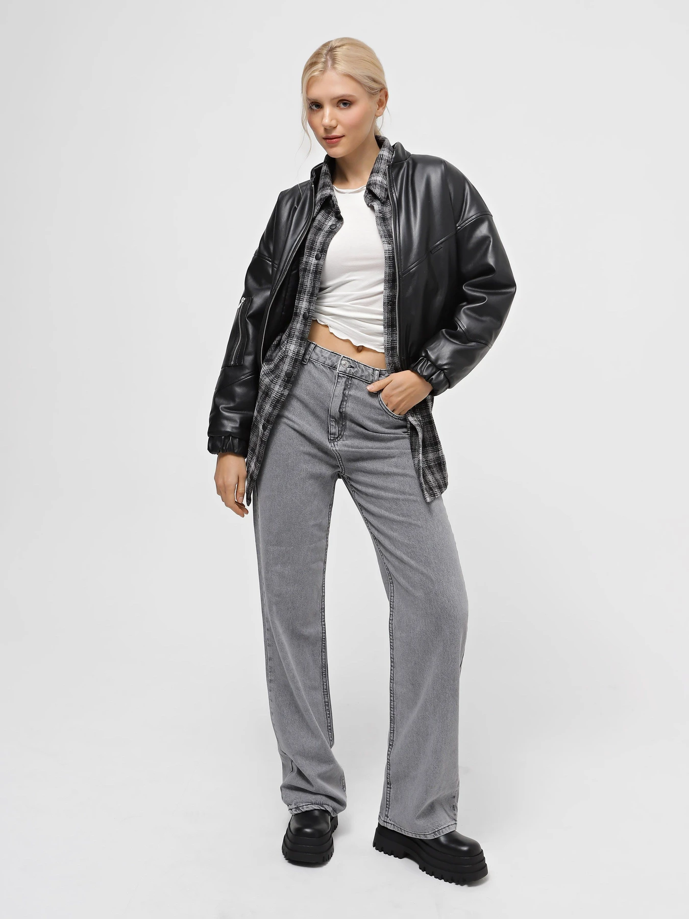 Куртки и дубленки CHER '17 INTERTOP модель 02623FW24 Куртки и дубленки CHER '17 INTERTOP модель 02623FW24 Фото