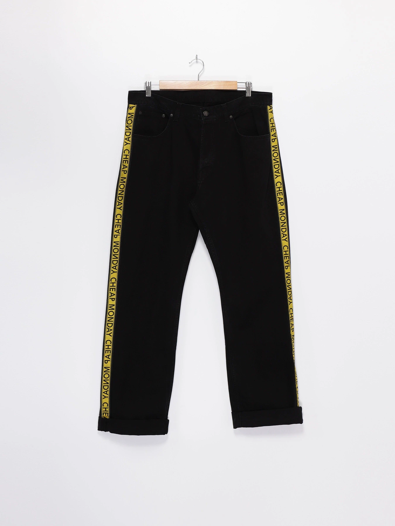 Джинси Cheap Monday модель 0570108_чорний з жовтим Джинси Cheap Monday модель 0570108_чорний з жовтим Фото