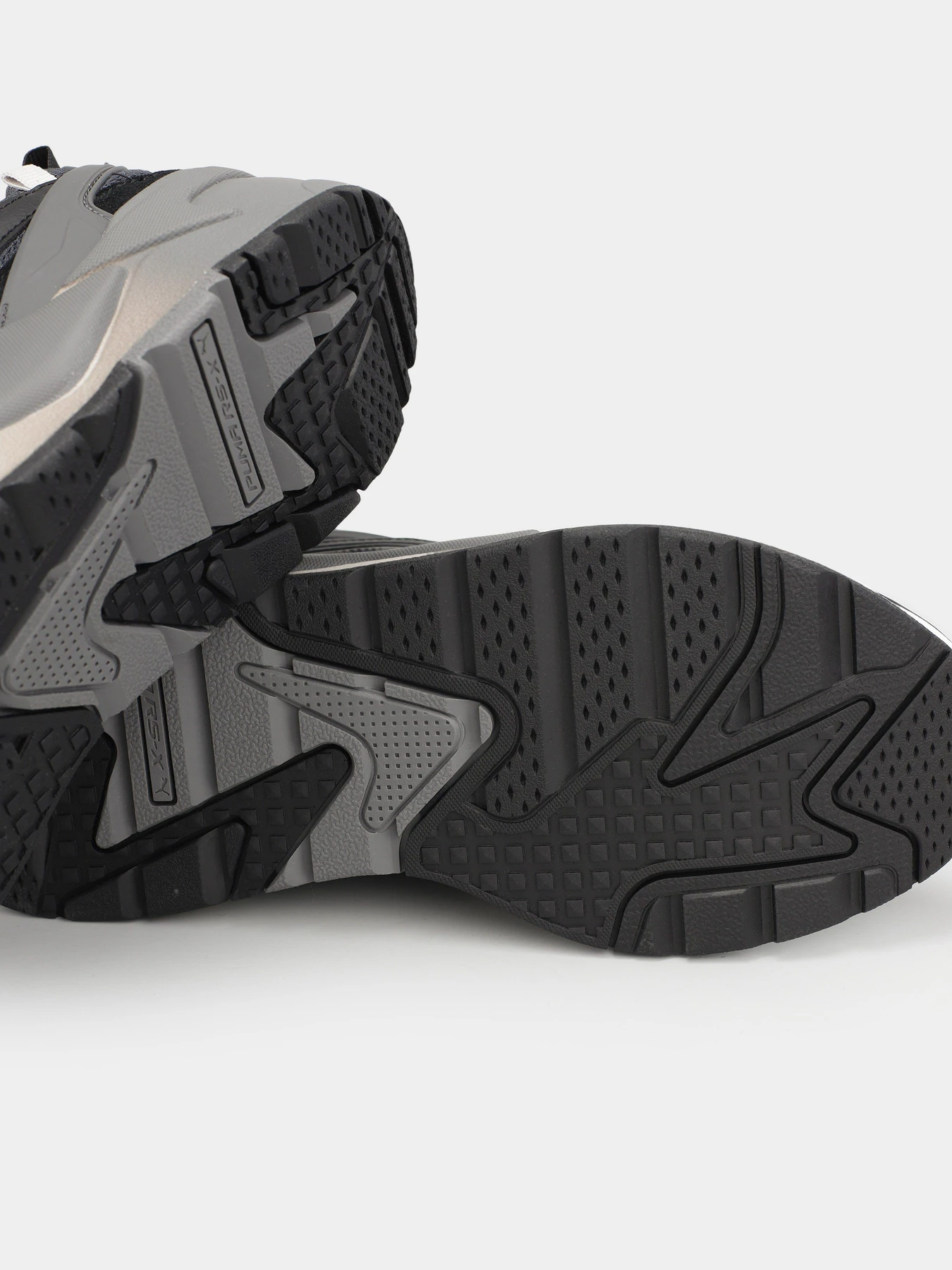 Кроссовки PUMA RS-X Efekt Gradient модель 39117104 Кроссовки PUMA RS-X Efekt Gradient модель 39117104 Фото