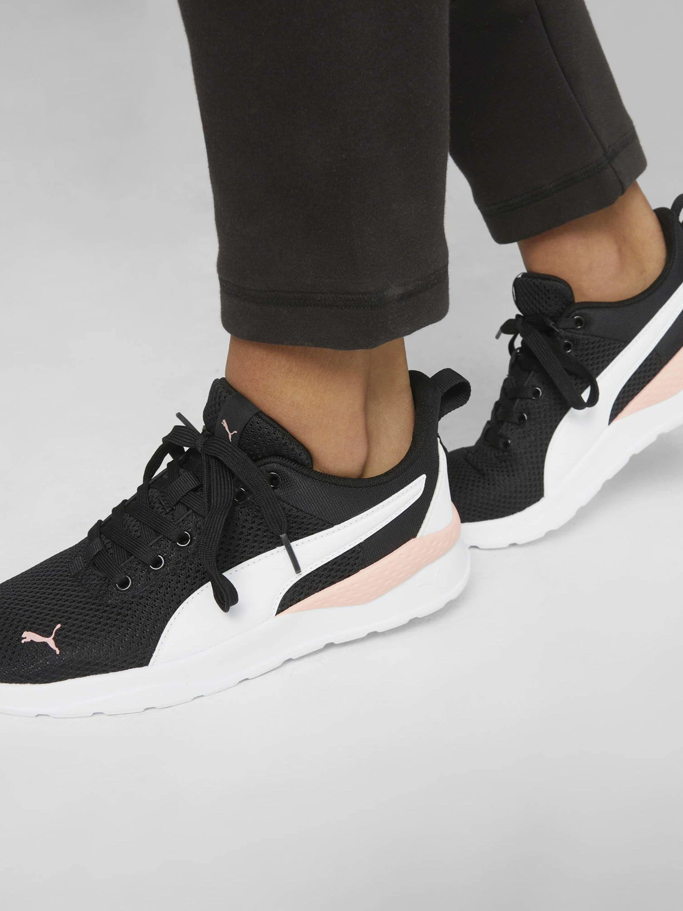 Кросівки PUMA ANZARUN LITE модель 37112851 Кросівки PUMA ANZARUN LITE модель 37112851 Фото