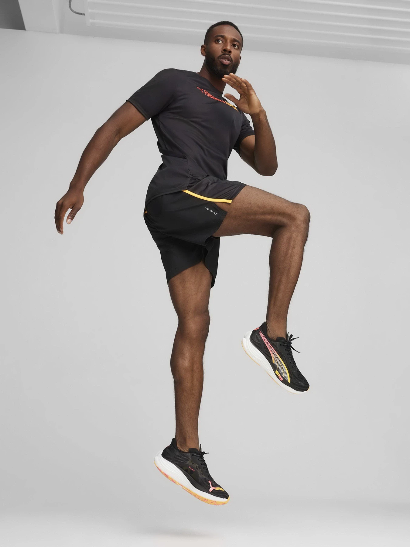 Кросівки PUMA VELOCITY NITRO 3 модель 30970101 Кросівки PUMA VELOCITY NITRO 3 модель 30970101 Фото