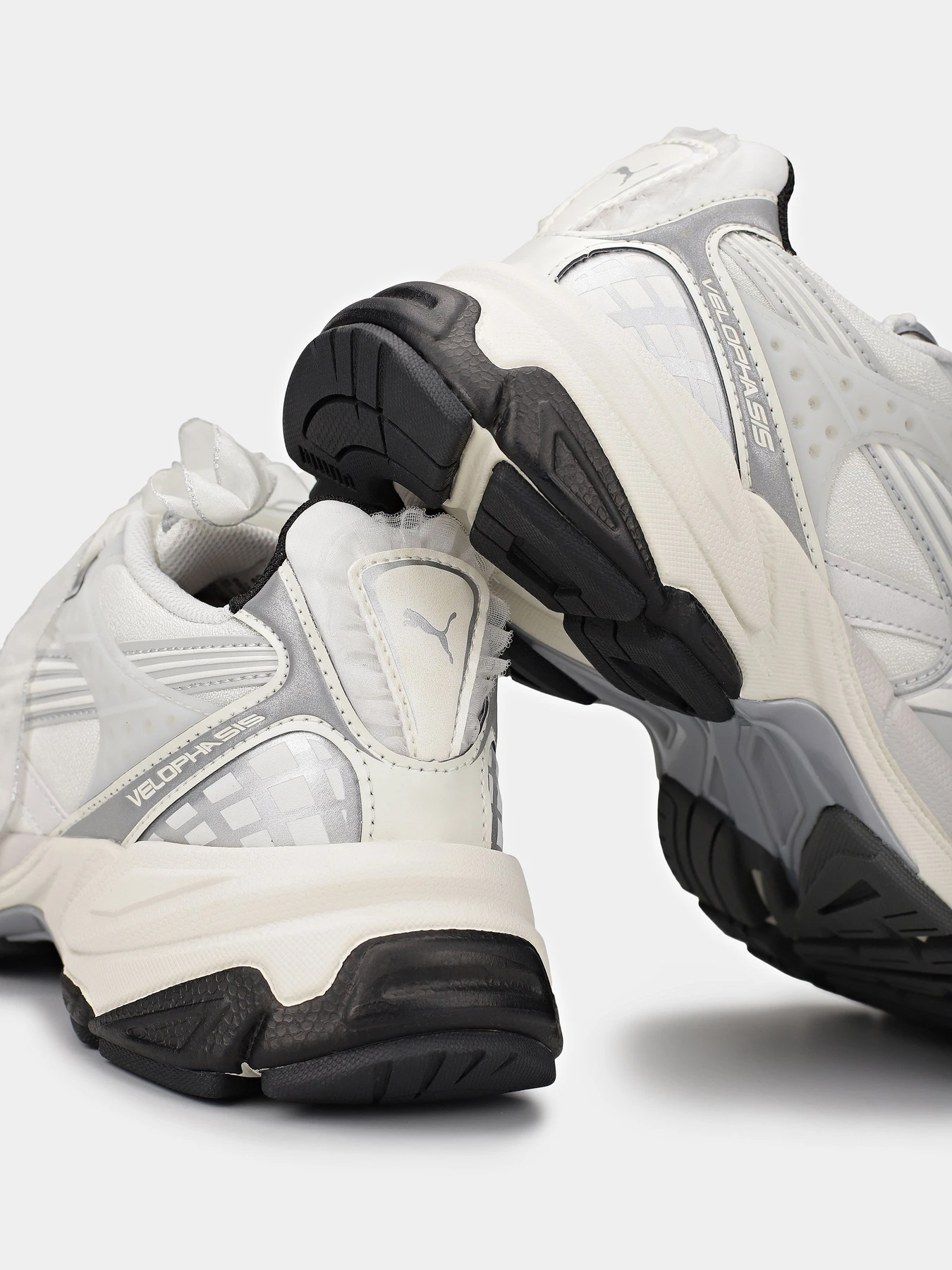 Кросівки PUMA VELOPHASIS GLAM ATHLETICS модель 40045101 Фото