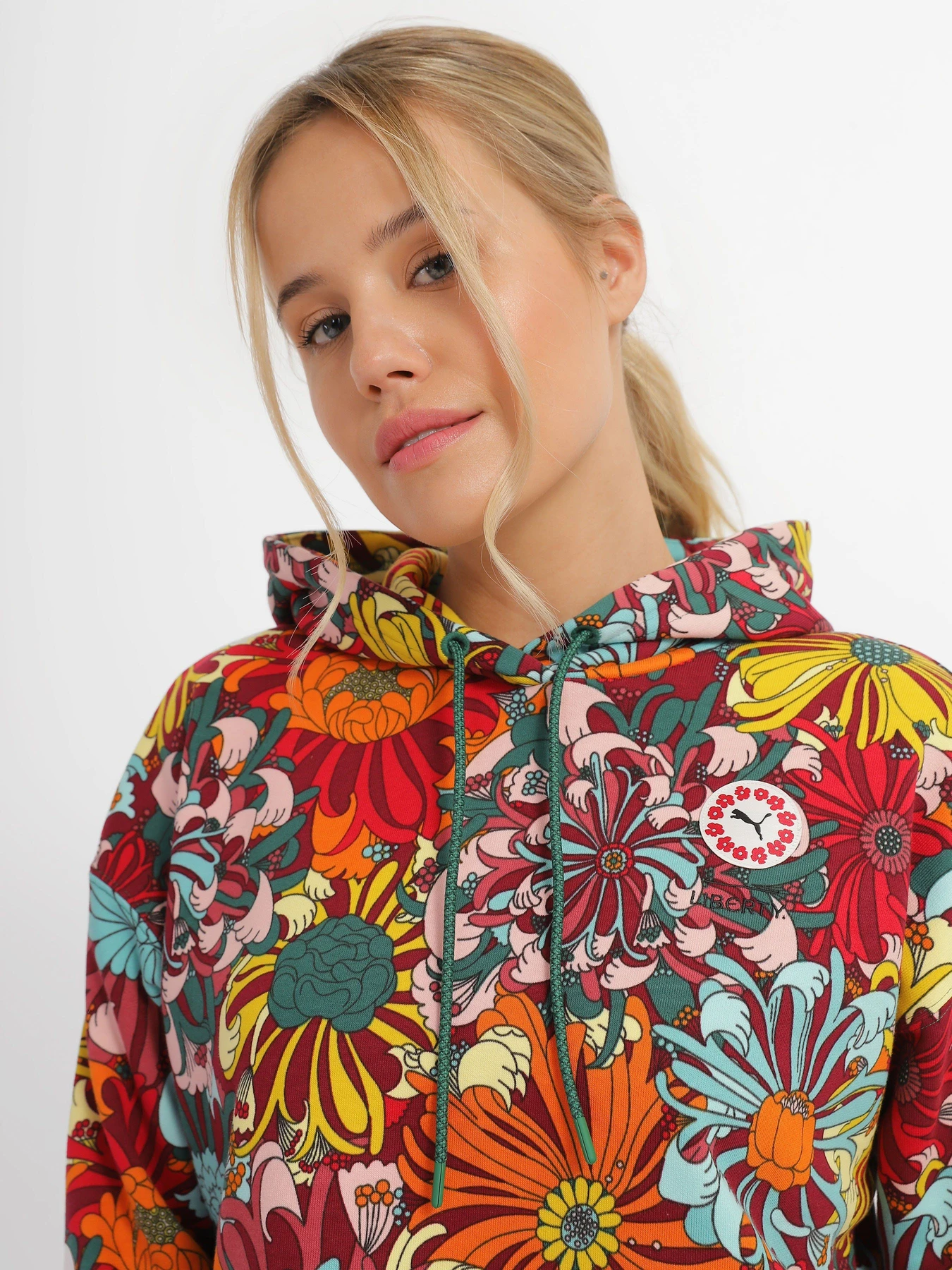 Худи и свитшоты PUMA x LIBERTY Printed Hoodie модель 53983037 Фото