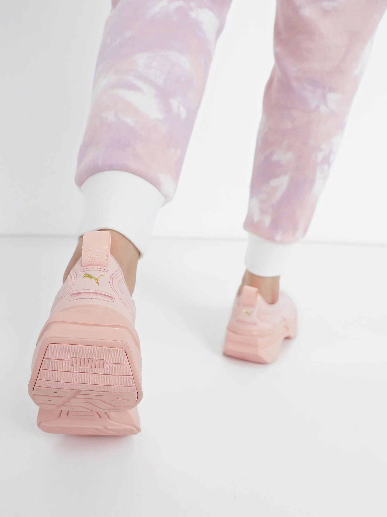 Кроссовки PUMA Kosmo Rider Tonal модель 38988202 Кроссовки PUMA Kosmo Rider Tonal модель 38988202 Фото