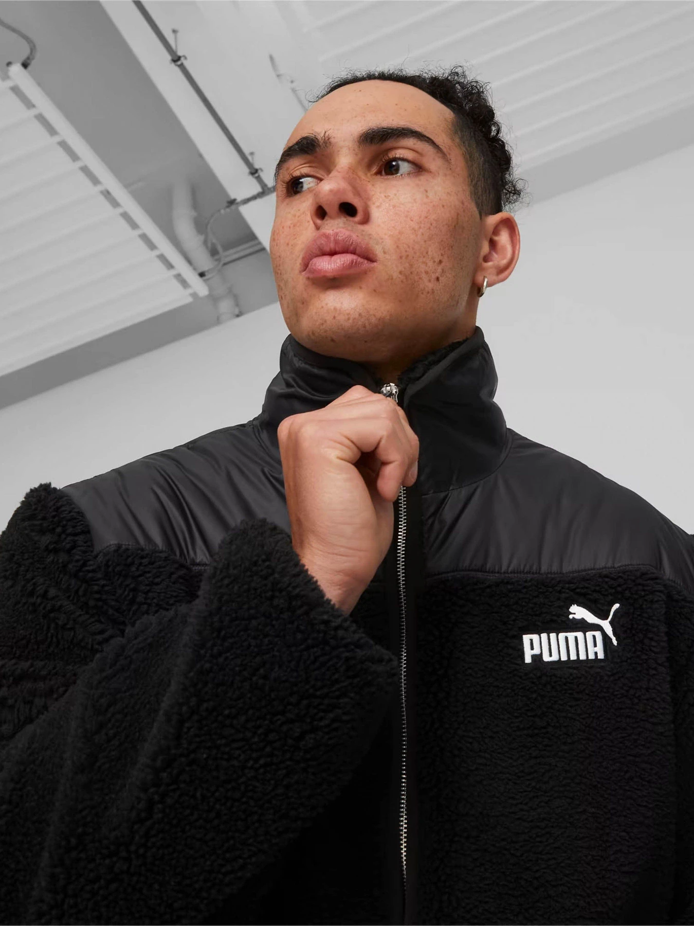 Куртки и дубленки PUMA Sherpa Hybrid модель 67538501 Куртки и дубленки PUMA Sherpa Hybrid модель 67538501 Фото