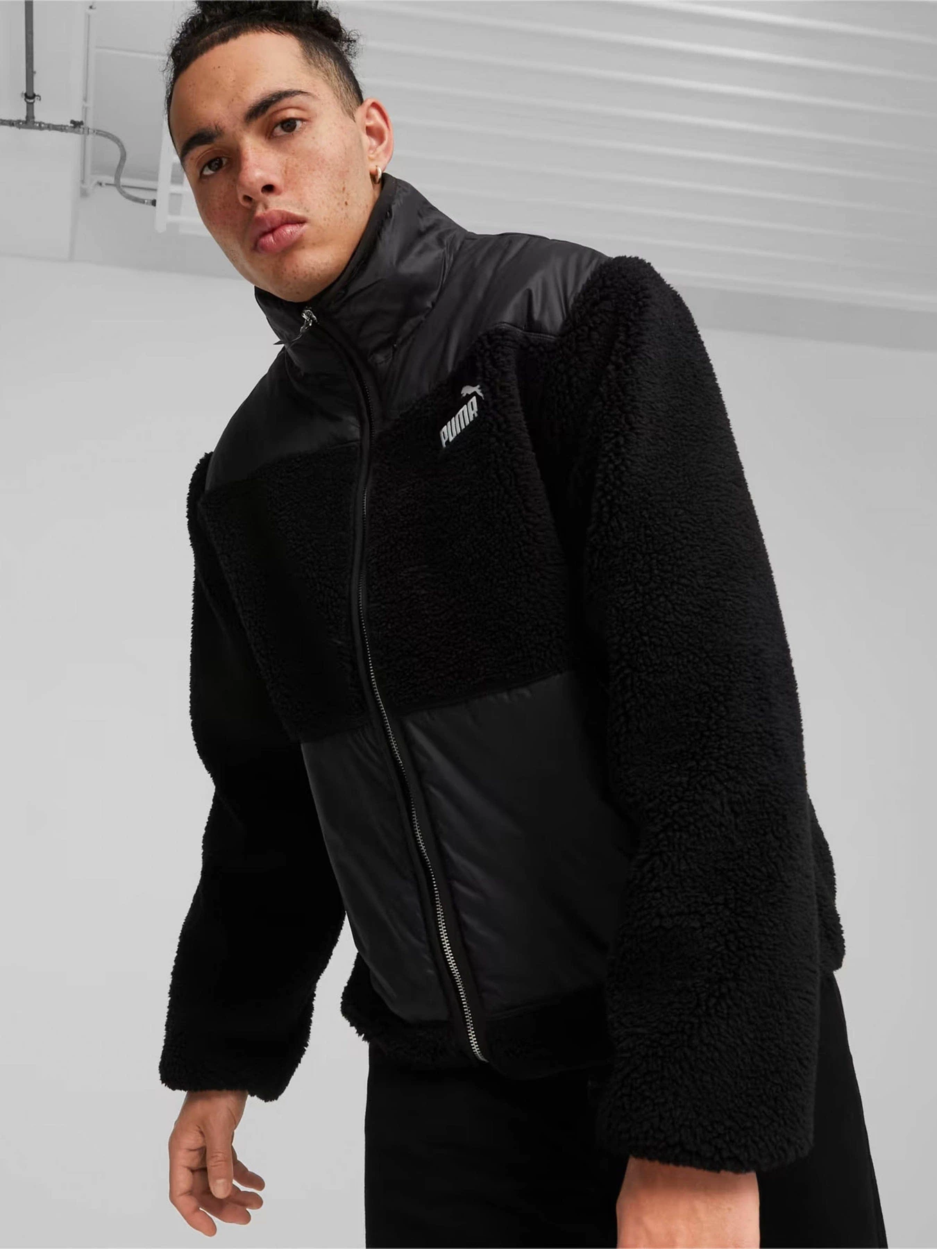 Куртки и дубленки PUMA Sherpa Hybrid модель 67538501 Куртки и дубленки PUMA Sherpa Hybrid модель 67538501 Фото