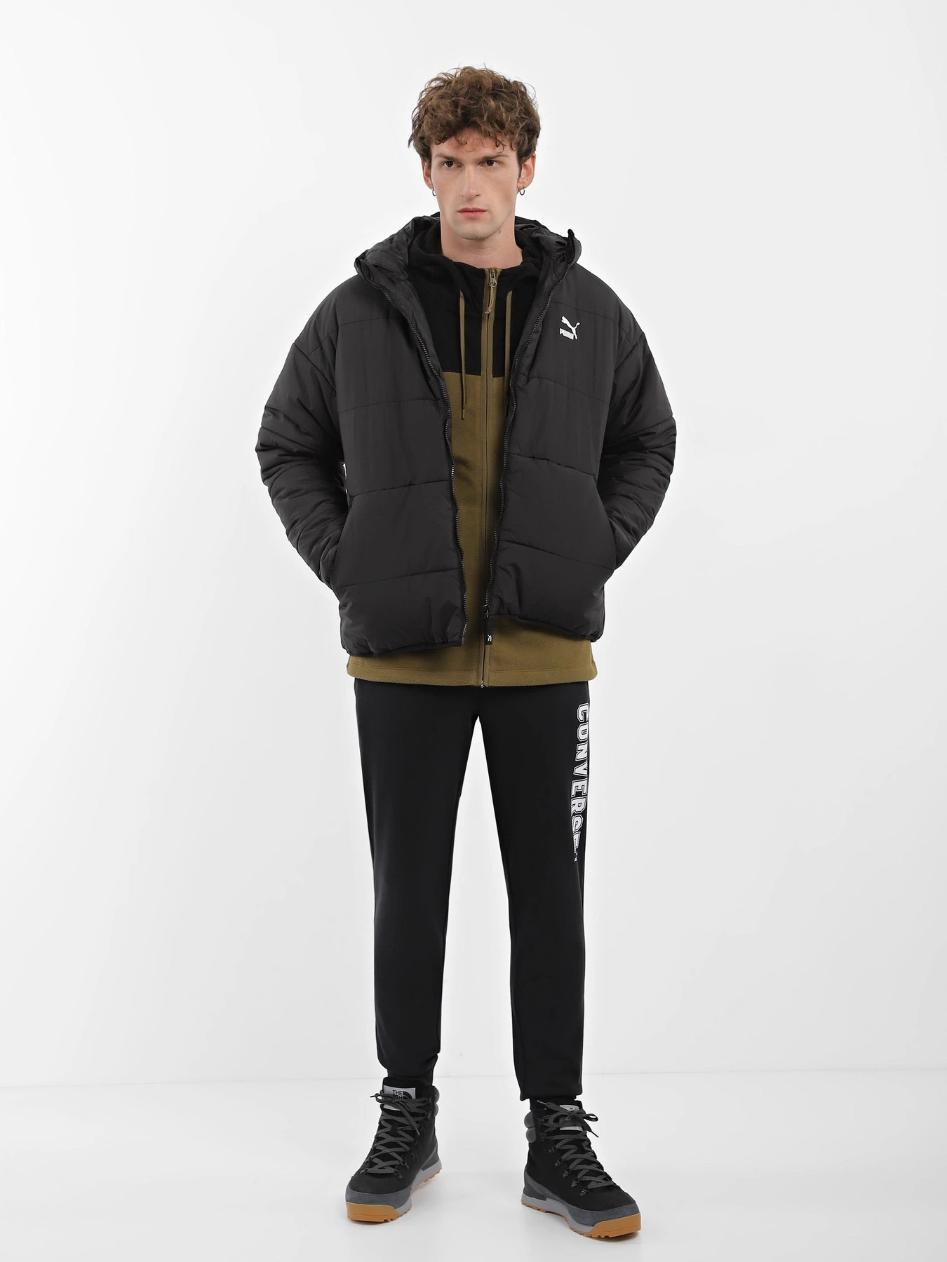 Куртки та дублянки PUMA CLASSICS PADDED модель 62167501 Фото