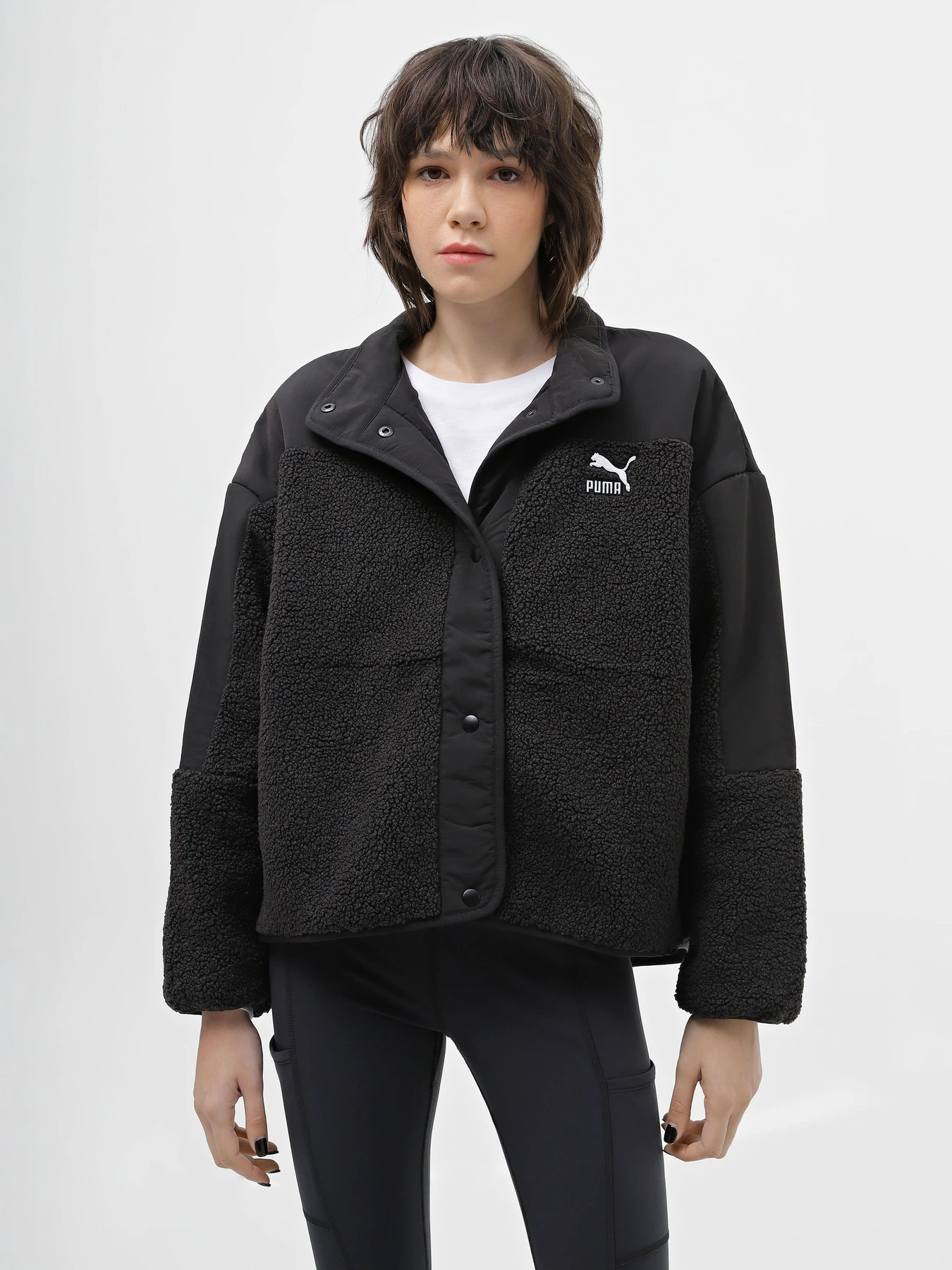 Куртки и дубленки PUMA Classics Sherpa модель 62169101 Фото