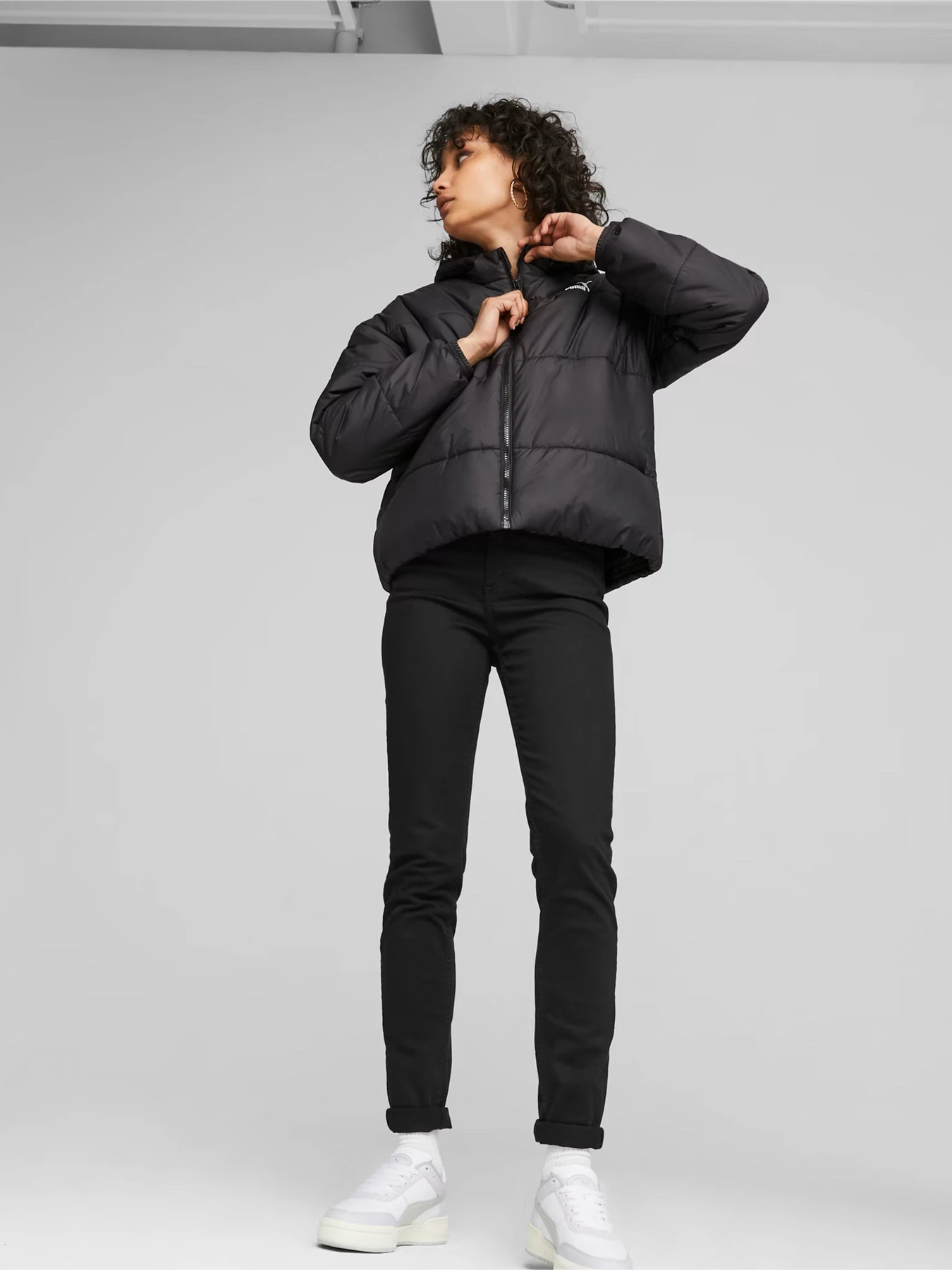 Куртки и дубленки PUMA Classics Padded модель 62169201 Фото