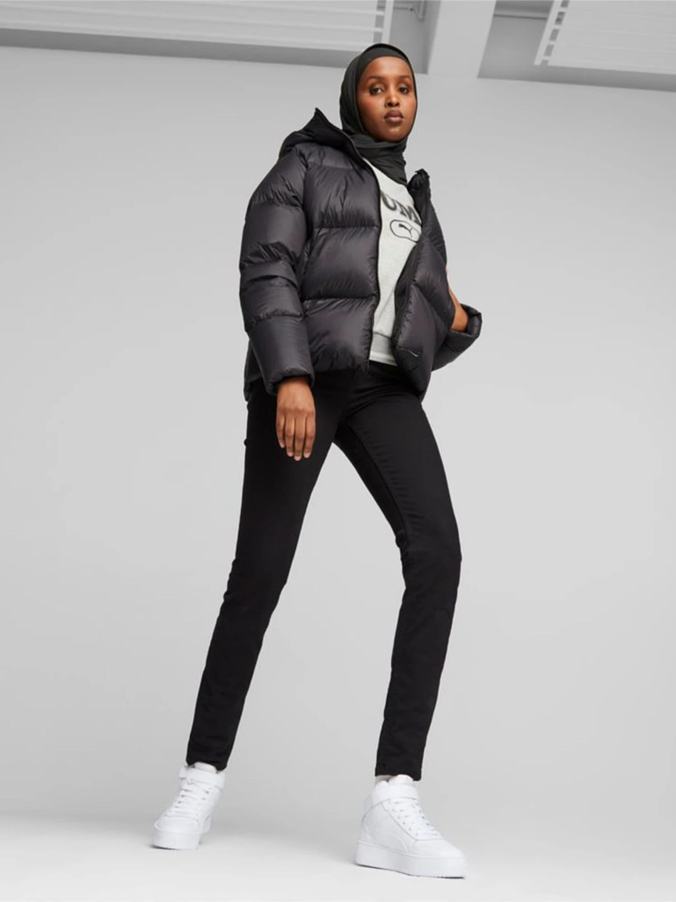 Куртки та дублянки PUMA Hooded Ultra Down Puffer модель 67536901 Куртки та дублянки PUMA Hooded Ultra Down Puffer модель 67536901 Фото