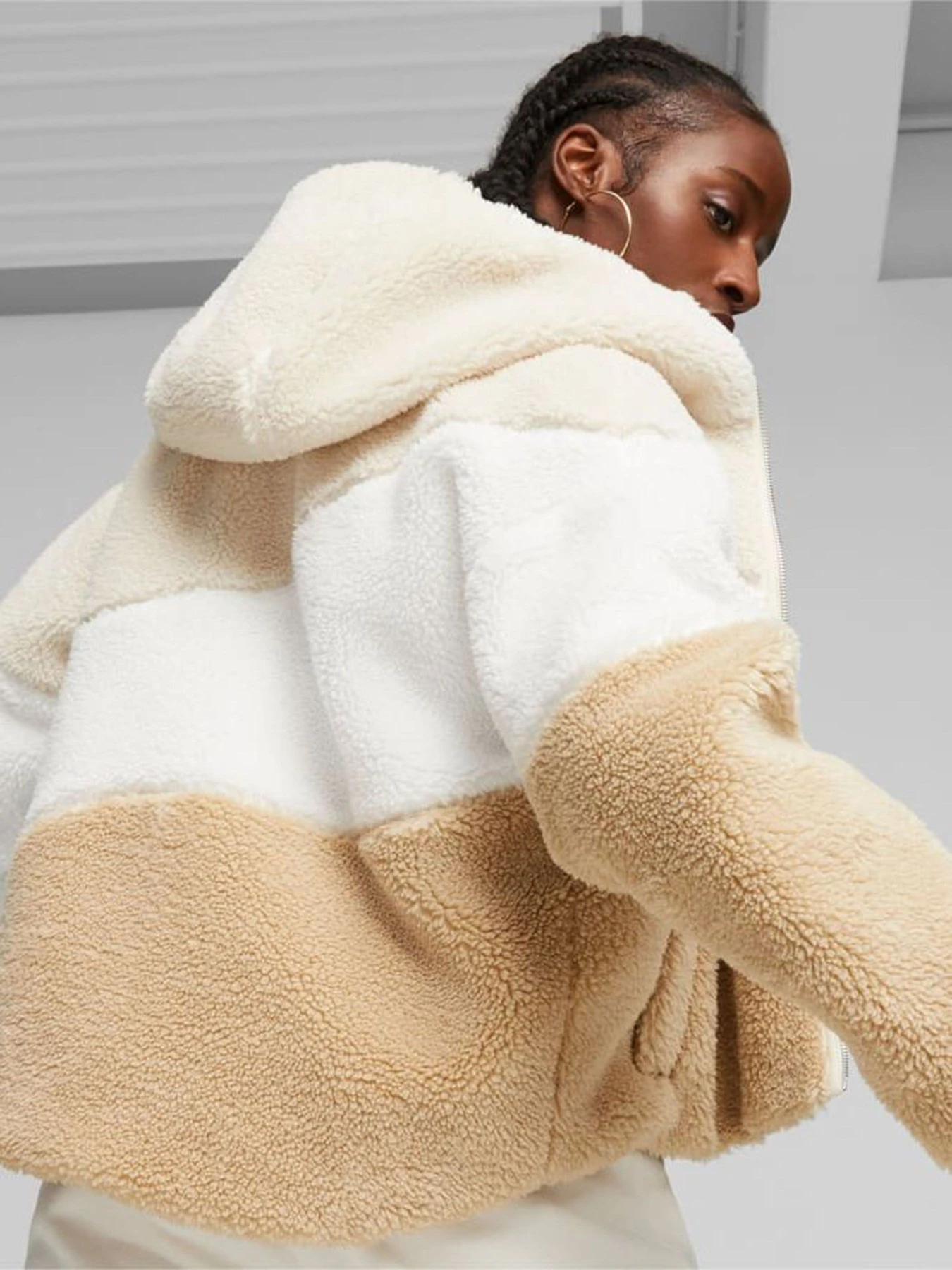 Куртки и дубленки PUMA Big Cat Hooded Sherpa модель 67537087 Фото