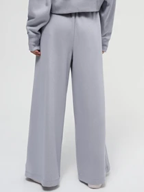Брюки PUMA CLASSICS+ RELAXED модель 62427463 Фото