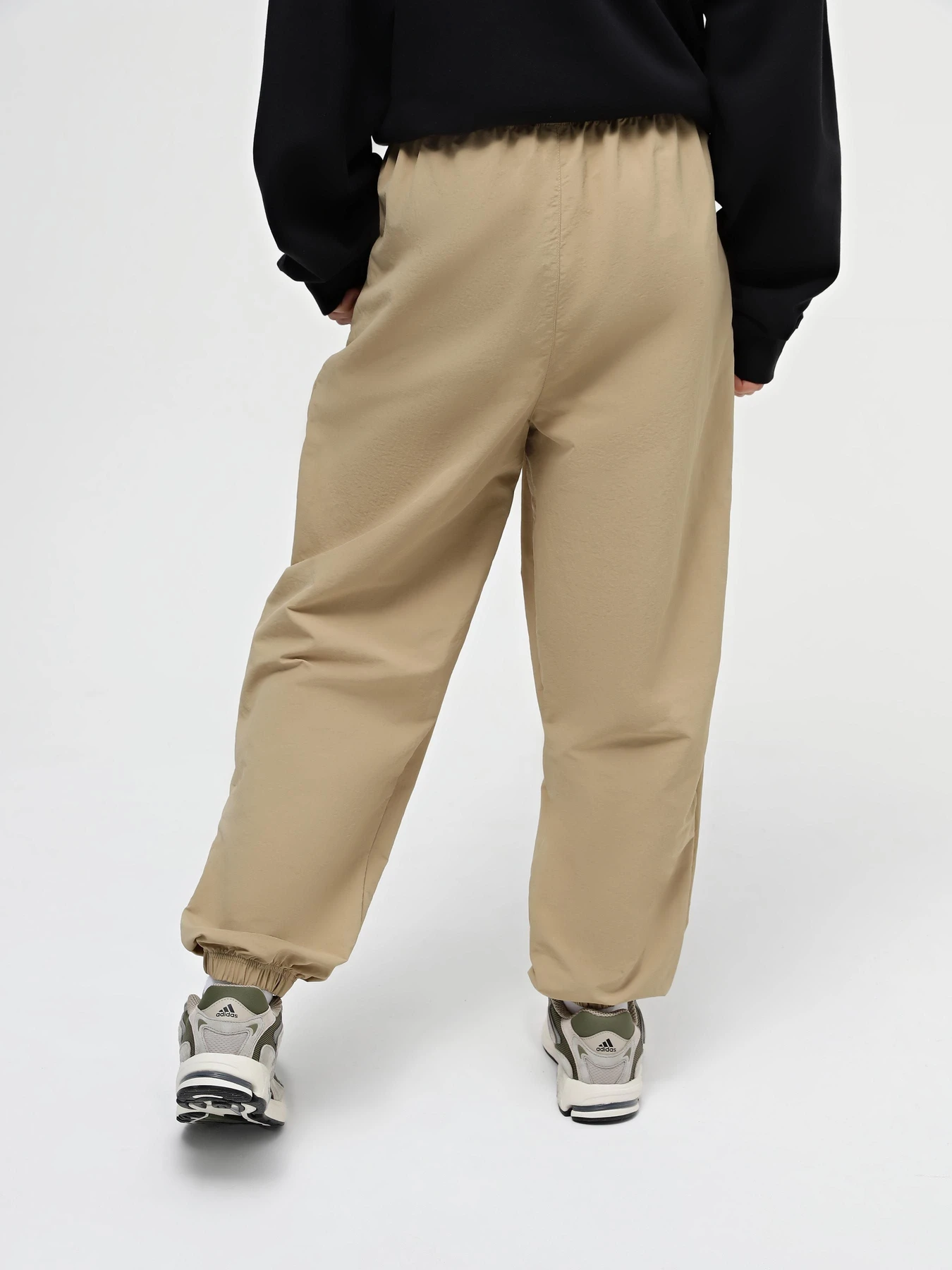 Брюки PUMA CLASSICS RELAXED модель 62424583 Фото