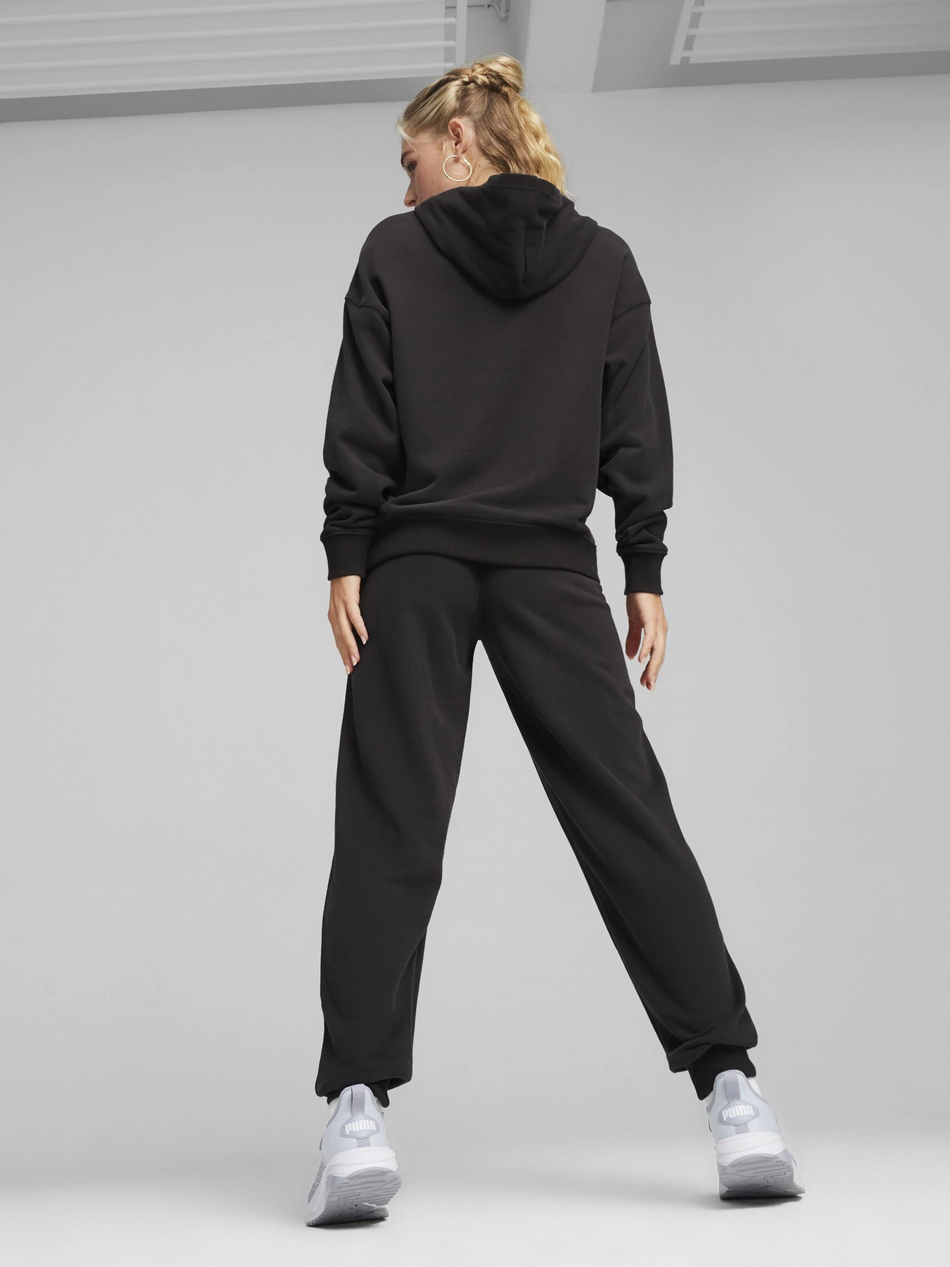 Костюми PUMA LOUNGEWEAR SUIT TR модель 67992001 Костюми PUMA LOUNGEWEAR SUIT TR модель 67992001 Фото