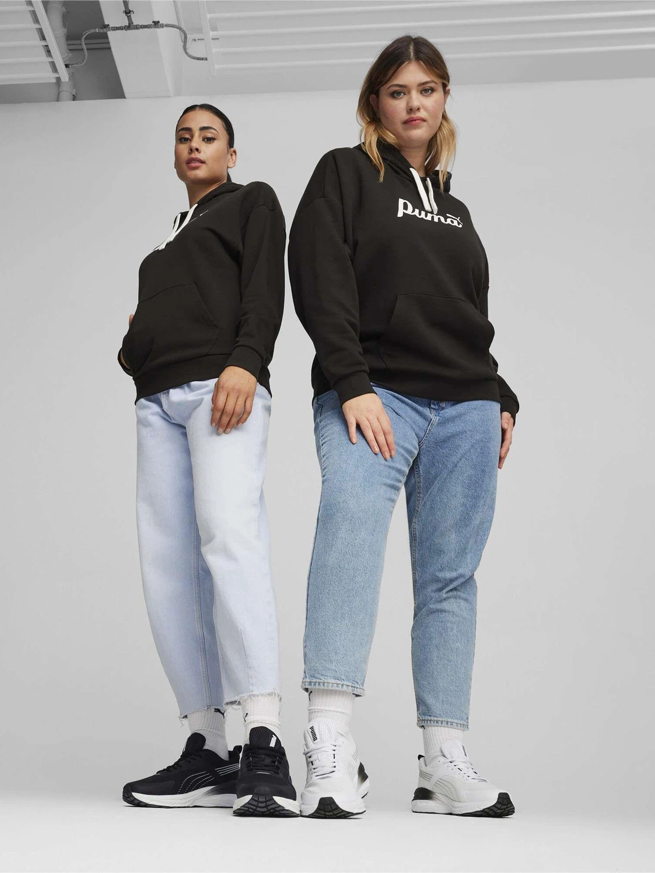 Худи и свитшоты PUMA ESSENTIALS+ SCRIPT модель 67934801 Фото