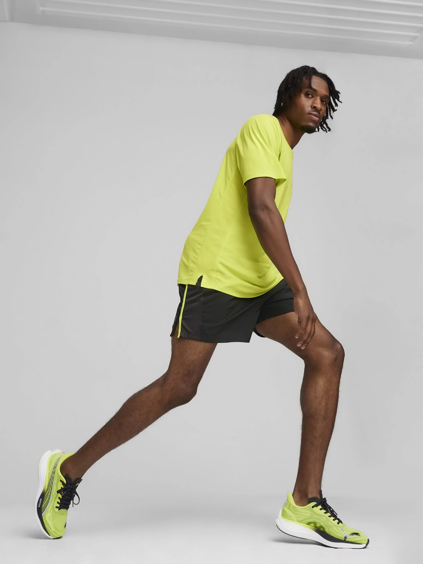 Кросівки PUMA VELOCITY NITRO 3 модель 38008001 Фото