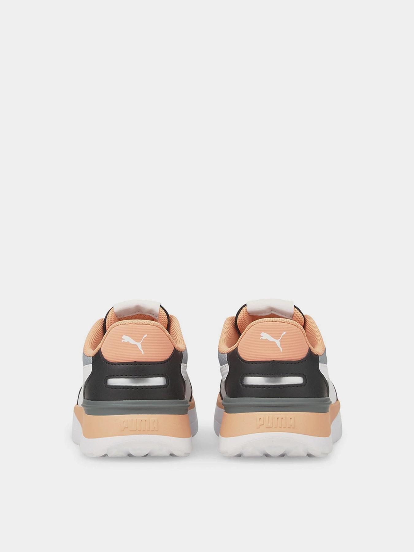 Кроссовки PUMA R78 Voyage модель 38204905 Фото