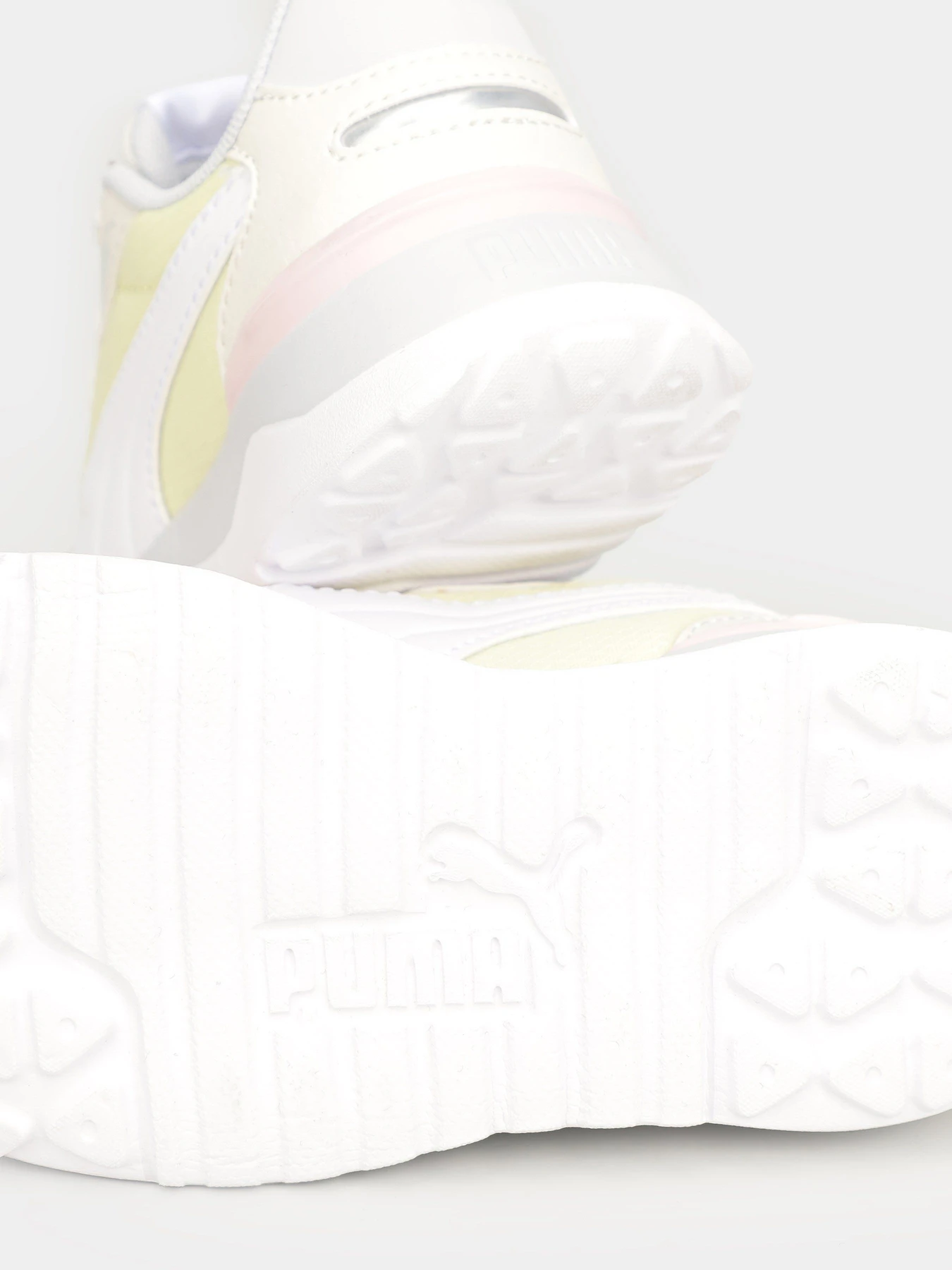 Кроссовки PUMA R78 Voyage модель 38204906 Фото