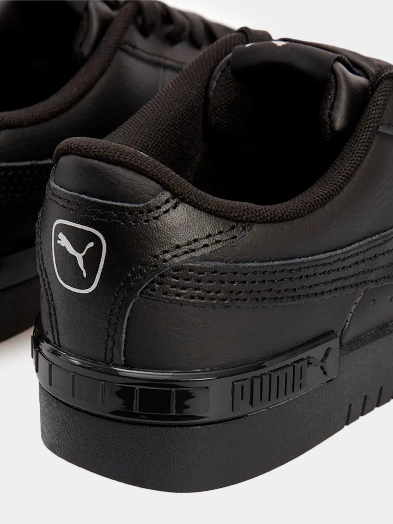 Кроссовки PUMA Jada модель 38199004 Фото