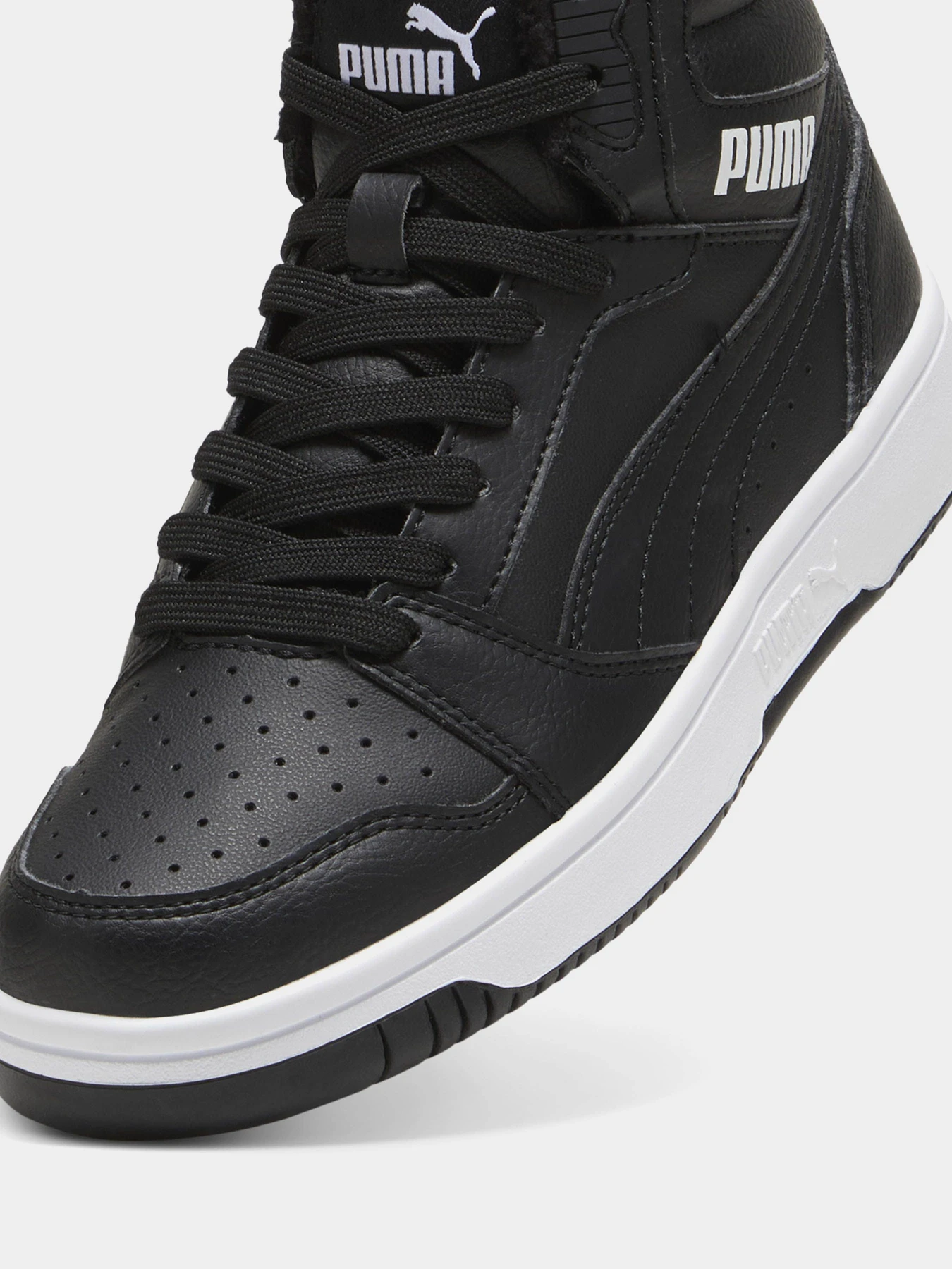 Кеды PUMA REBOUND V6 WTR YOUTH модель 39468501 Кеды PUMA REBOUND V6 WTR YOUTH модель 39468501 Фото