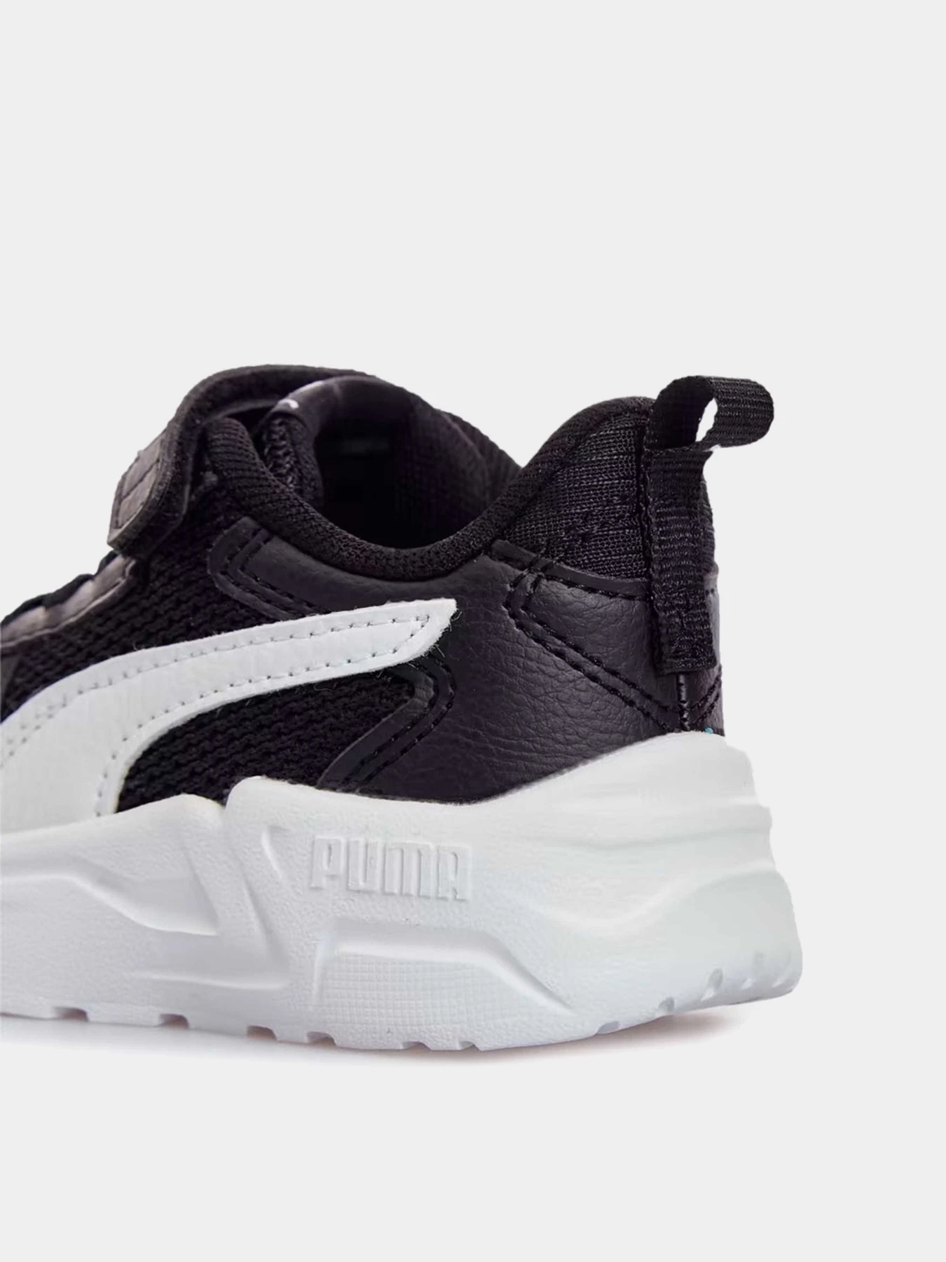 Кросівки PUMA TRINITY LITE модель 39148101 Кросівки PUMA TRINITY LITE модель 39148101 Фото