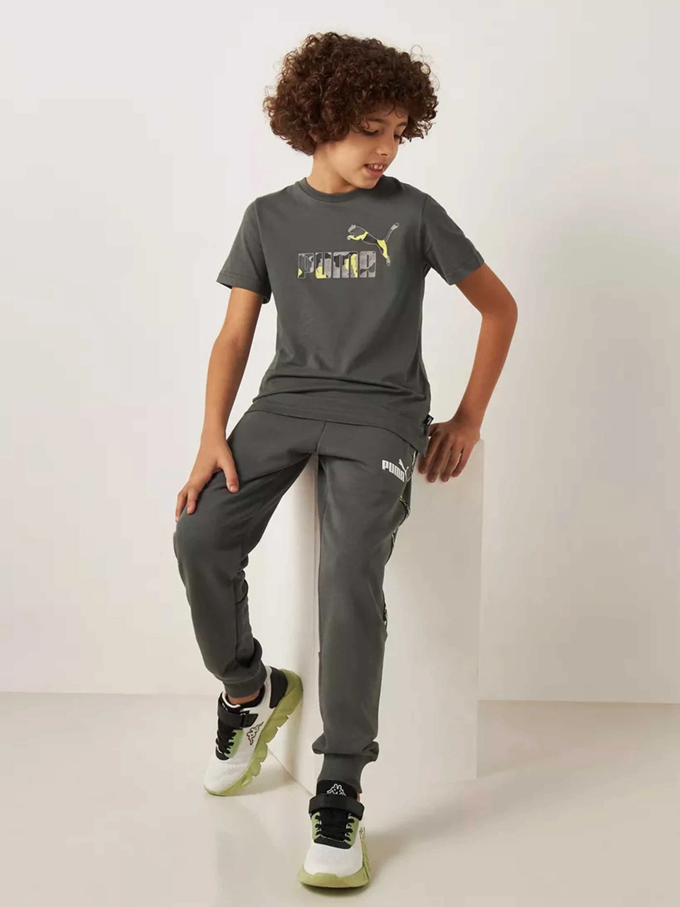 Штани PUMA ESSENTIALS TAPE модель 67922180 Фото