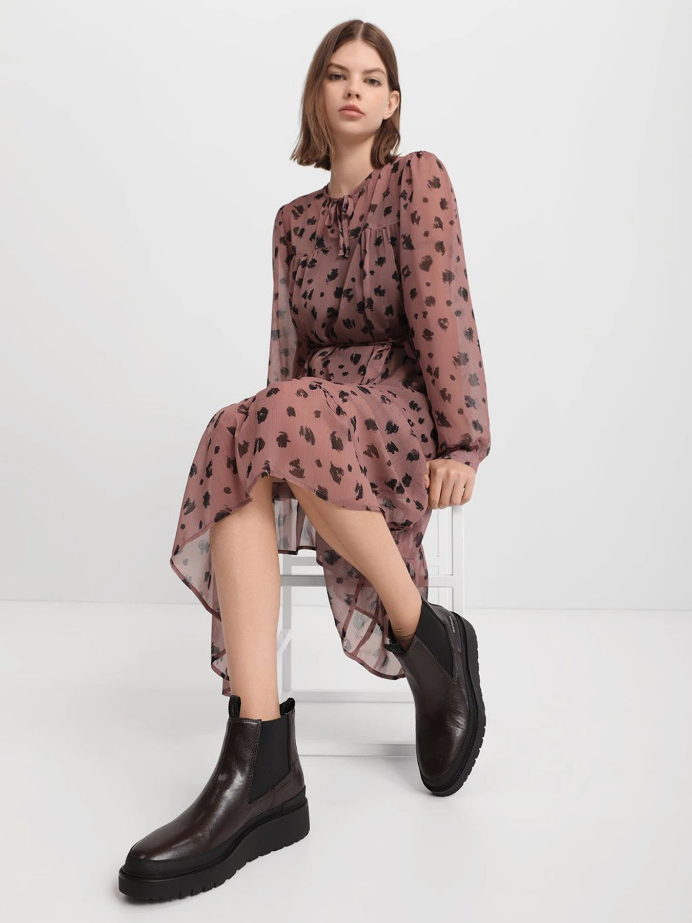 Ботинки и сапоги Calvin Klein модель YW0YW00428-0HO Ботинки и сапоги Calvin Klein модель YW0YW00428-0HO Фото